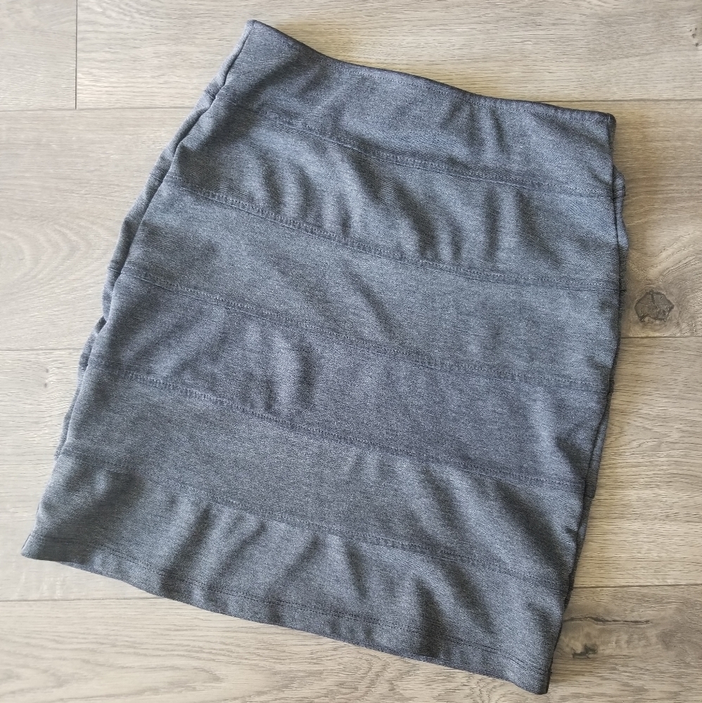 Gray ribbed bodycon mini skirt Small